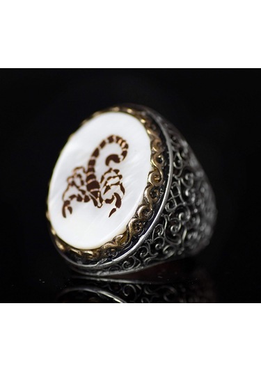 Regal & Sembolik Erkek 925 Ayar Gümüş Yüzük - Akrep Sembolü Ve Doğal Taşlar İle Süslenmiş Gümüş