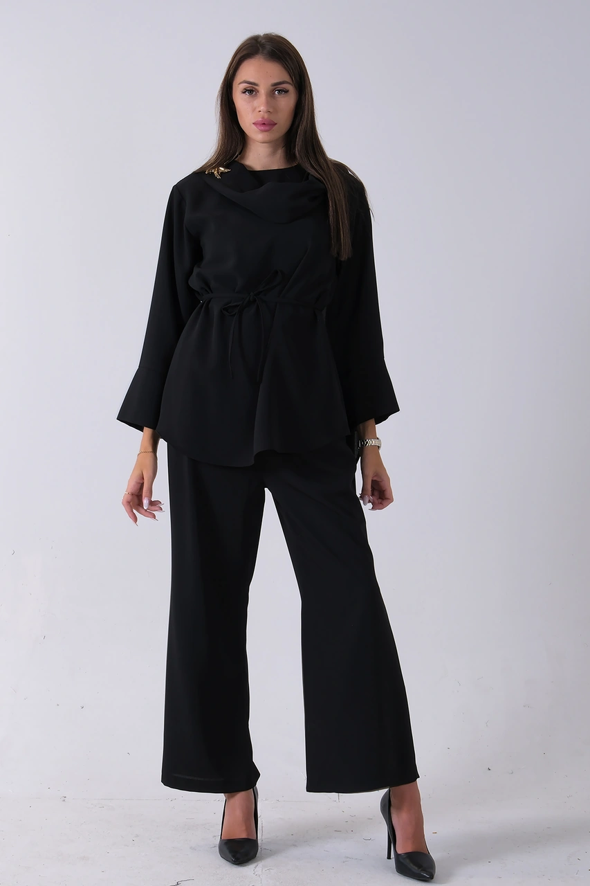 Feminist Siyah Şal Yaka Üzeri Broş Detaylı Pantolonlu Takım 4592270.01 Siyah