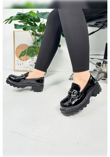 Günlük Kadın Loafer V Tokalı Kalın Topuklu Tırtıklı Tabanlı Oval Burunlu Makosen Ayakkabı 7455 - 7453 7453-siyahrugan