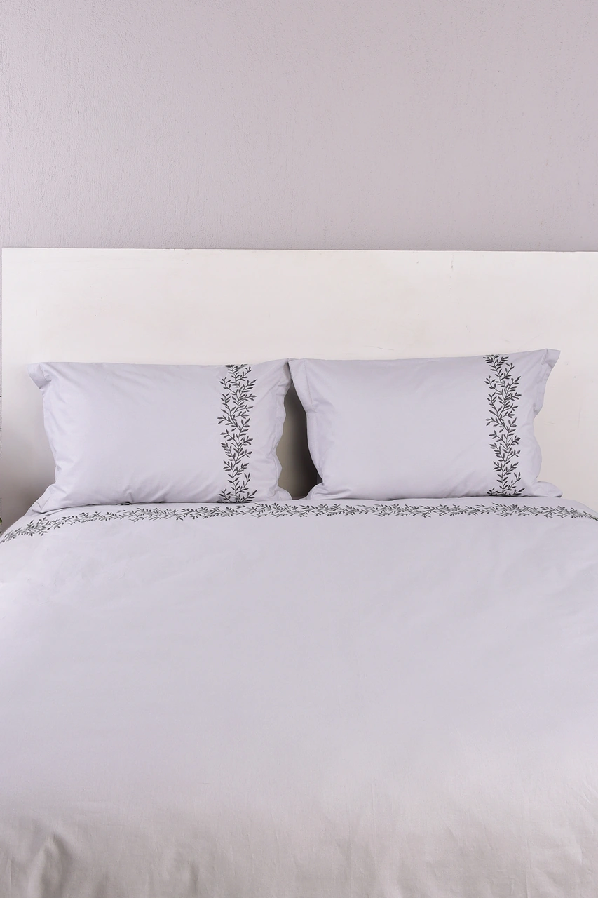 Yaprak İşlemeli Çift Kişilik Nevresim Takımı Gri %100 Pamuk Gri