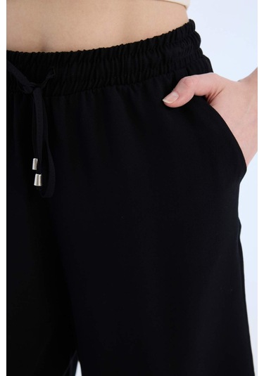 DeFacto Yüksek Bel Kısa Paça Belmando Şort I6760AZ25HSBK81 Siyah