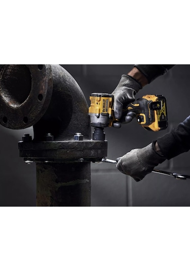 Dewalt DCF922P2T-QW 18V 5.0Ah Li-Ion Kömürsüz Çift Akülü Somun Sıkma
