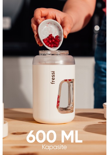Fressi FR-BL07 220 W Kişisel Taşınabilir Şarjlı Öğütücü Smoothie Blender
