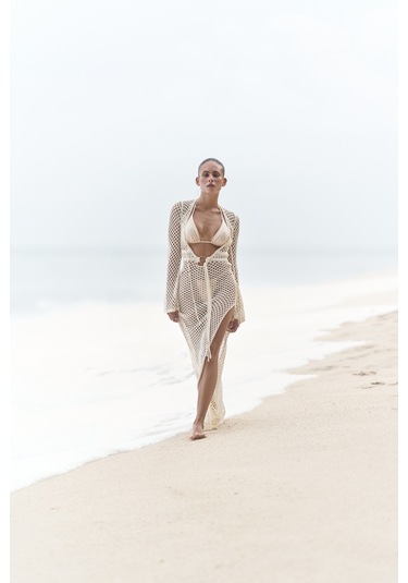 Fajahar Dekolteli Bağcıklı Bej Triko Uzun Elbise Bej