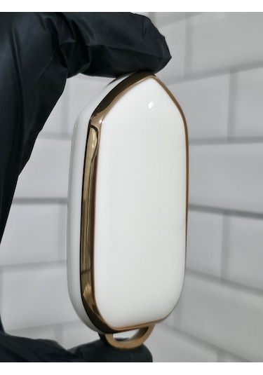 Togg T10x Uyumlu 3 Butonlu Anahtar Koruma Kılıfı Beyaz Gold