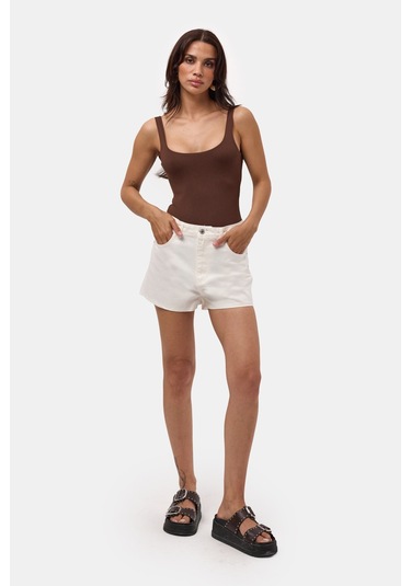 Itsbasic Kadın Kırık Beyaz 7s6-101 Mini Mom Denim Şort