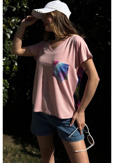 Kadın Pembe V Yaka, Cep Detaylı, Salaş Kesim, Kısa Kol, Basic Bluz Pembe