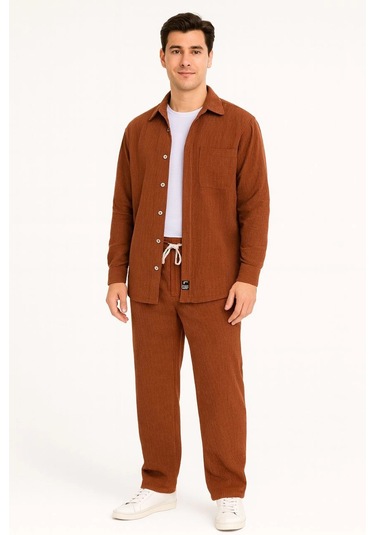 Erkek Kadife Oversize Takım - Gömlek Ve Pantolon İkili Set Füme Corduroy Şıklığı, Rahat Ve Zarif Duruş Yumuşak Dokulu Kadife Kumaş, Düğmeli Gömlek Üst Ve Lastikli Pantolon Alt Parça İle Gün Boyu Konfor- Kiremit Çok Renkli Erkek Kadife Oversize Takım - Gömlek Ve Pantolon İkili Set Füme Corduroy Şıklığı, Rahat Ve Zarif Duruş Yumuşak Dokulu Kadife Kumaş, Düğmeli Gömlek Üst Ve Lastikli Pantolon Alt Parça İle Gün Boyu Konfor- Kiremit Çok Renkli