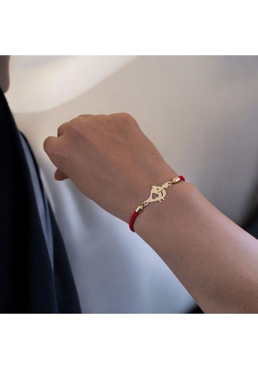 Archin T Harfine Özel Kırmızı Örgülü 14 Ayar Altın Plakalı Minik Kuş Motifli Hediye Bileklik-363harf T
