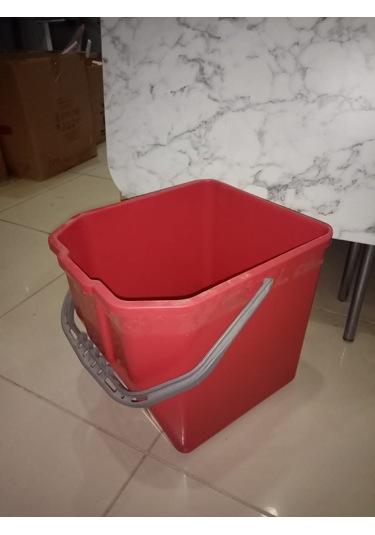 TEMİZLİK ARABA KOVASI (KIRMIZI)
