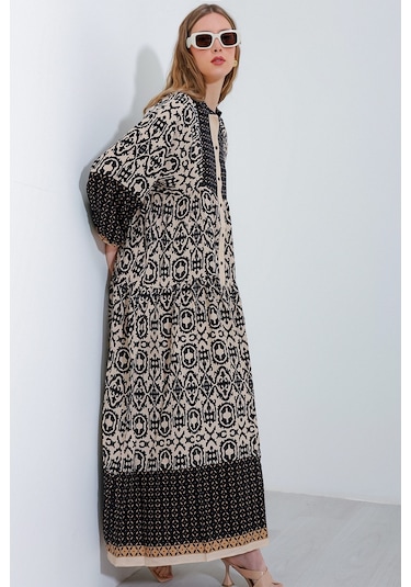 Bigdart Kadın Siyah Krem Desenli Viskon Tesettür Elbise 2423 001