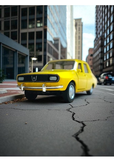 Nostaljik Metal Çek Bırak Sarı Araba Renault 12 Kapılar Açılır Diğer