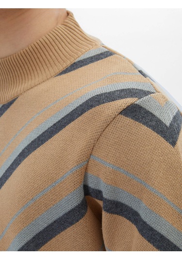 Deve Tüyü Yarım Balıkçı Yaka Desenli Pamuk Karışımlı Triko 602505 Deve Tüyü