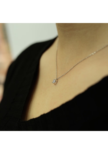 Lova 0,20 Karat Pırlanta Tektaş Kolye - 2030004