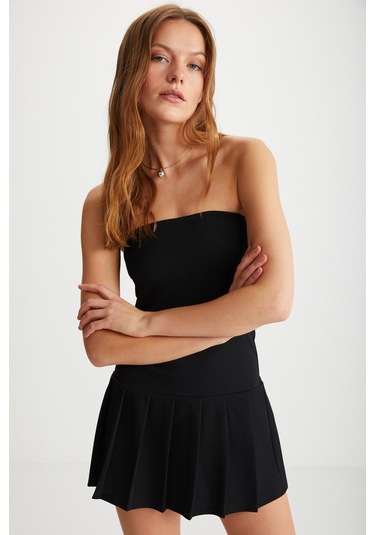 Cathy Kadın Omuzu Açık Vücuda Oturan Altı Pileli Mini Şık Siyah Elbise