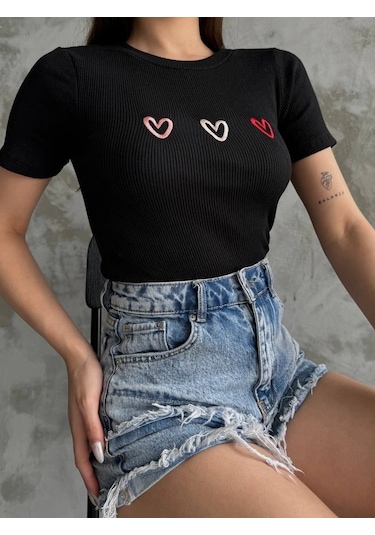 Defymoda Üçlü Kalp Nakışlı Bluz Siyah