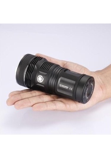 Nitecore Tm11 2000 Lumen Elfeneri(4x18650) Siyah