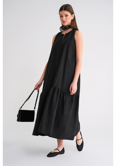 4695 Kadın Eteği Pileli Fermuar Detaylı Uzun Paraşüt Elbise Siyah Siyah
