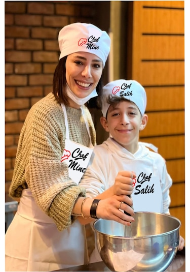 Chef Tasarımlı Askılı Önlük Ve Şapka Baskı Soru Kısmından Beyaz