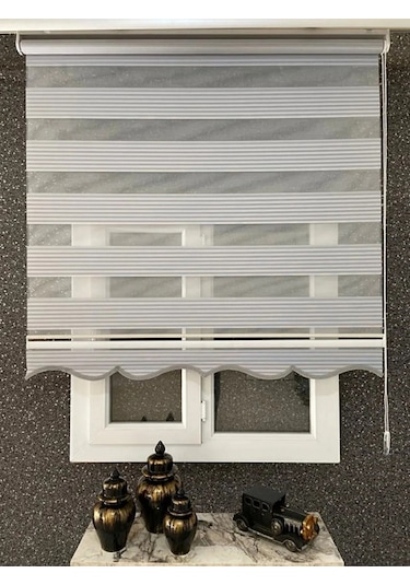 Gri Geniş Pliseli Zebra Stor Perde Eteği Dilimli Alüminyum Kasa+metal Ayak Gri