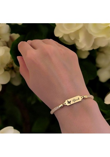 Archin İpek İsmine Özel Kelebek Motifli 14 Ayar Altın Plakalı Hasır Kordonlu Hediye Bileklik-647isim İpek