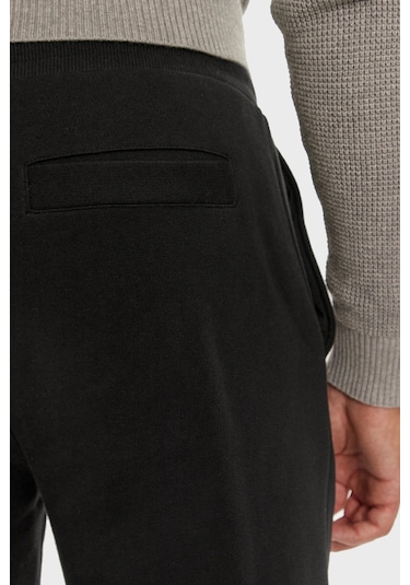 Calvin Klein Erkek Pantolon J30j326685 Beh Siyah Siyah Calvin Klein Erkek Pantolon J30j326685 Beh Siyah Siyah