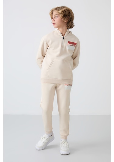 Tommy Life Bej Pamuklu Kalın İçi Tüylü Yumuşak Dokulu Standart Fit Baskılı Erkek Çocuk Eşofman Takım - 11246 Bej Tommy Life Bej Pamuklu Kalın İçi Tüylü Yumuşak Dokulu Standart Fit Baskılı Erkek Çocuk Eşofman Takım - 11246 Bej