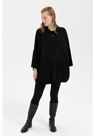 Kadın Dik Yaka Cebi Gül İşlemeli Fermuarlı Kısa Panço Siyah Siyah