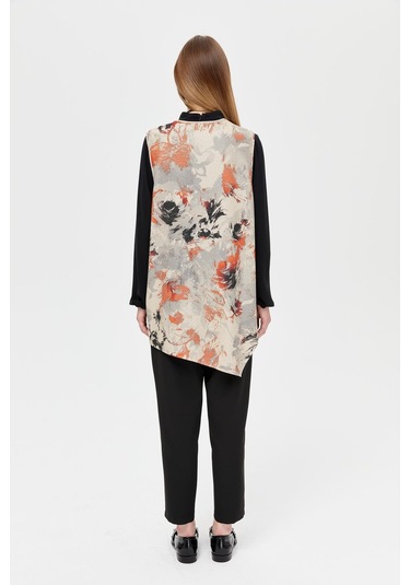 Desenli Kolye Detaylı Pantolonlu Takım Bej-bej Bej