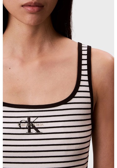 Calvin Klein Bayan T Shirt Lv047f832g Xdy Siyah Beyaz