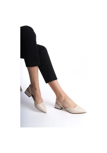 Kadın Sivri Burun Arkası Açık Klasik Topuklu Ayakkabı Ten