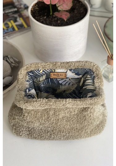 El Yapımı Açık Zeytin Yeşili Renk Teddy Yün Örgü El Çantası Yeşil