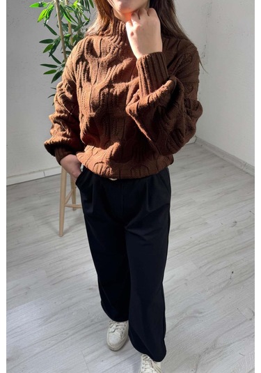 Explode - Kadın Kahve Yarım Boğazlı Örgülü Oversize Triko Kazak Kahverengi
