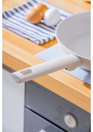 Ultimate Pro İndüksiyon Tabanlı Tava - 28 Cm Krem