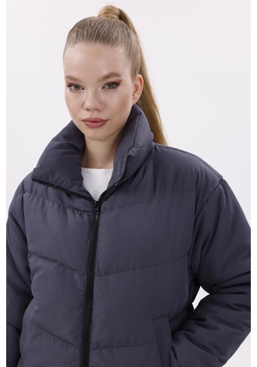 Kadın Dolgulu Puffer Mont - Yüksek Yaka, Suya Dayanıklı Antrasit