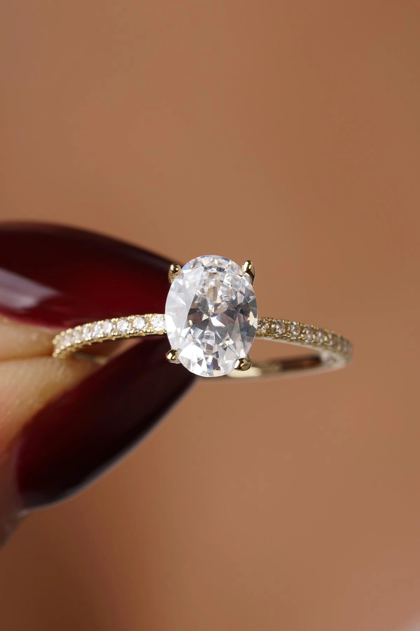 14 Ayar Altın Oval Baget Taşlı Yüzük Sarı Altın