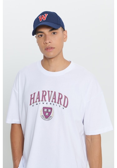 AC&Co / Altınyıldız Classics Erkek Beyaz Harvard Lisanslı Oversize Bol Kesim Baskılı Bisiklet Yaka Tişört Beyaz AC&Co / Altınyıldız Classics Erkek Beyaz Harvard Lisanslı Oversize Bol Kesim Baskılı Bisiklet Yaka Tişört Beyaz