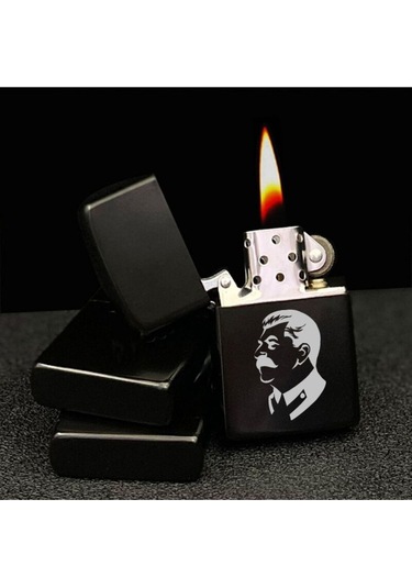 Josef Stalin Hatıra Çakmağı Lazer Silinmez Resimli Benzinli Hediyelik Çakmak Siyah