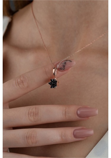 Ervanur Rose Altın Kaplama Siyah Zirkon Taşlı Lotus Çiçeği Kadın Kolye Siyah