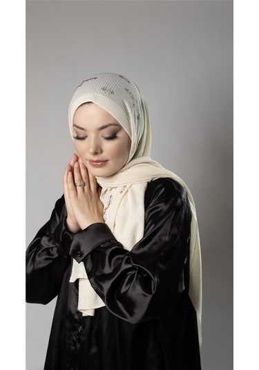 Krem Pratik Hazır Geçmeli Tesettür Şal Örme Kumaş Taşlı Çiçek Desenli 2118c 40