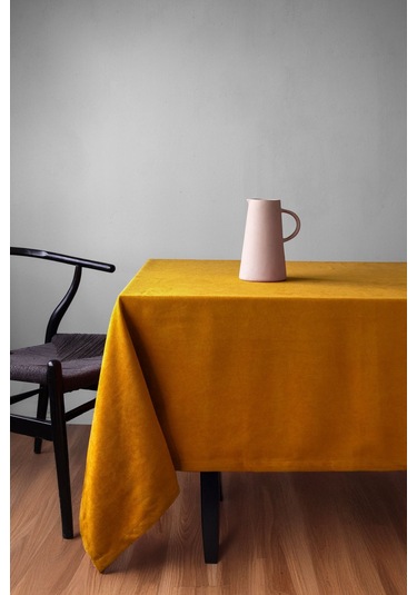 Kadife Dokulu Koyu Sarı Masa Örtüsü Zengin Renk Seçenekli Koyu Sarı