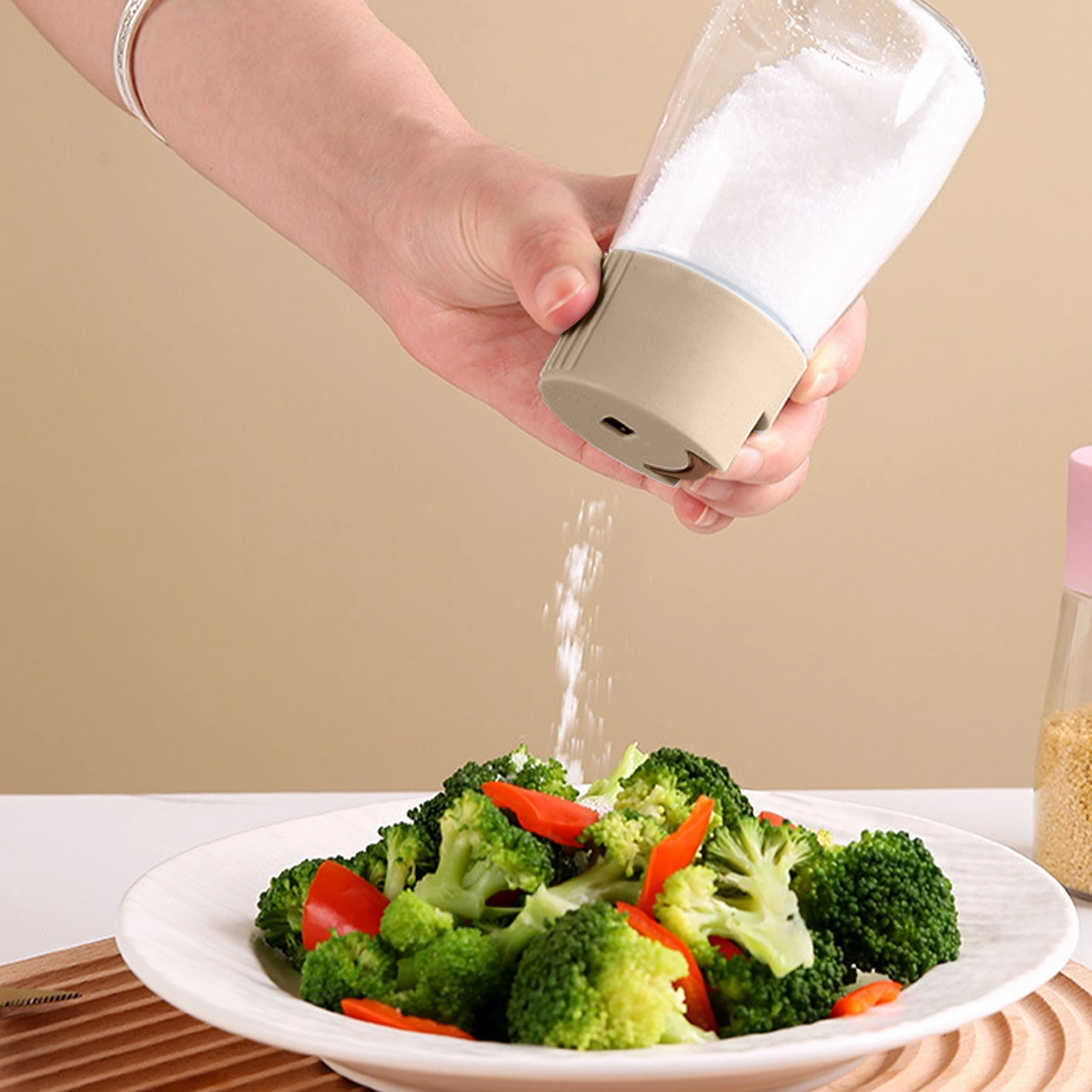 Fosenze Mavi Plastik Tuz Dağıtıcı, Bas Ve Sal, Kantitatif Ölçüm, Çeşitli Baharatlar İçin Uygun, Mutfak Züccaciye Aleti Mavi