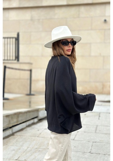 Kadın Siyah Airobin Yarasa Duble Kol Salaş Bluz Ekstra Oversize Yuvarlak Yaka - Tesettüre Uygun Siyah