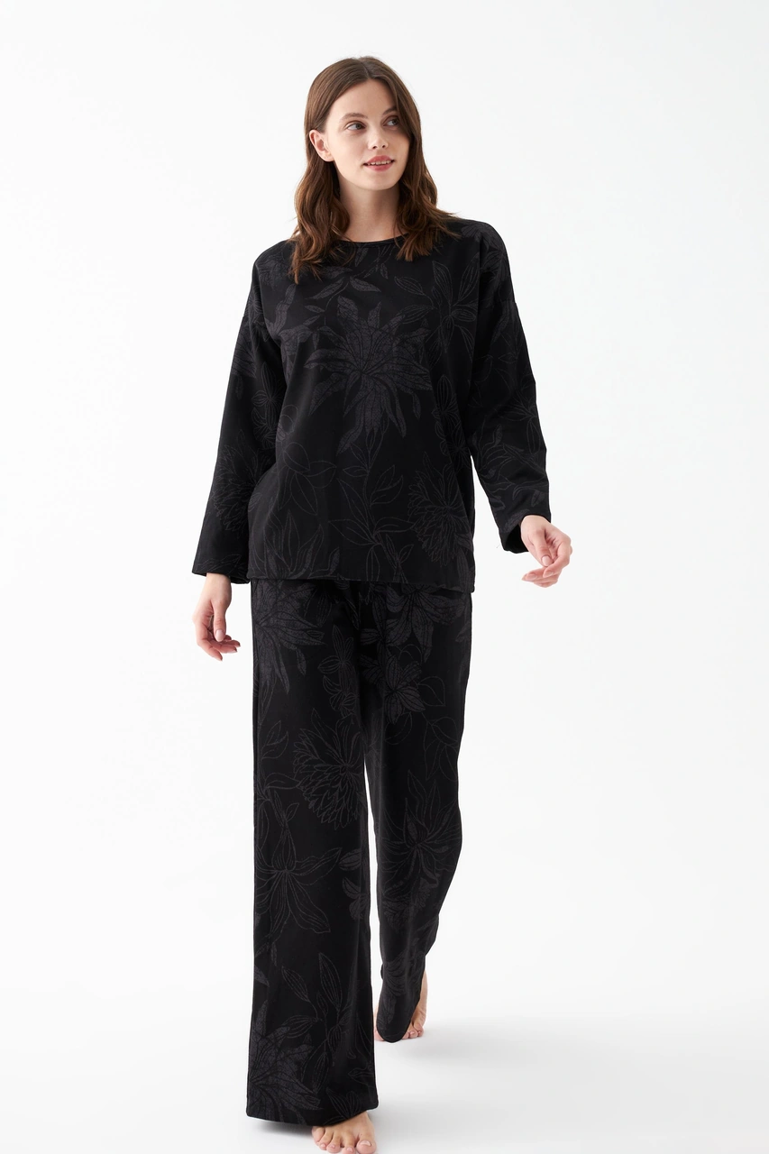 Akbeniz Kadın Oversize Siyah Çiçek Desenli Pamuklu Kalın Pijama Takımı Siyah