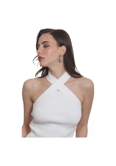 Labalaba Kadın Telkari Görünümlü Çiçek Motifli Çivili Model Damla Formlu Küpe - Lak Gümüş Altın