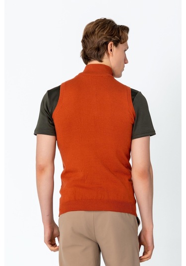 Erkek Fit Rahat Yakası Fermuarlı Kanguru Cepli Triko 001