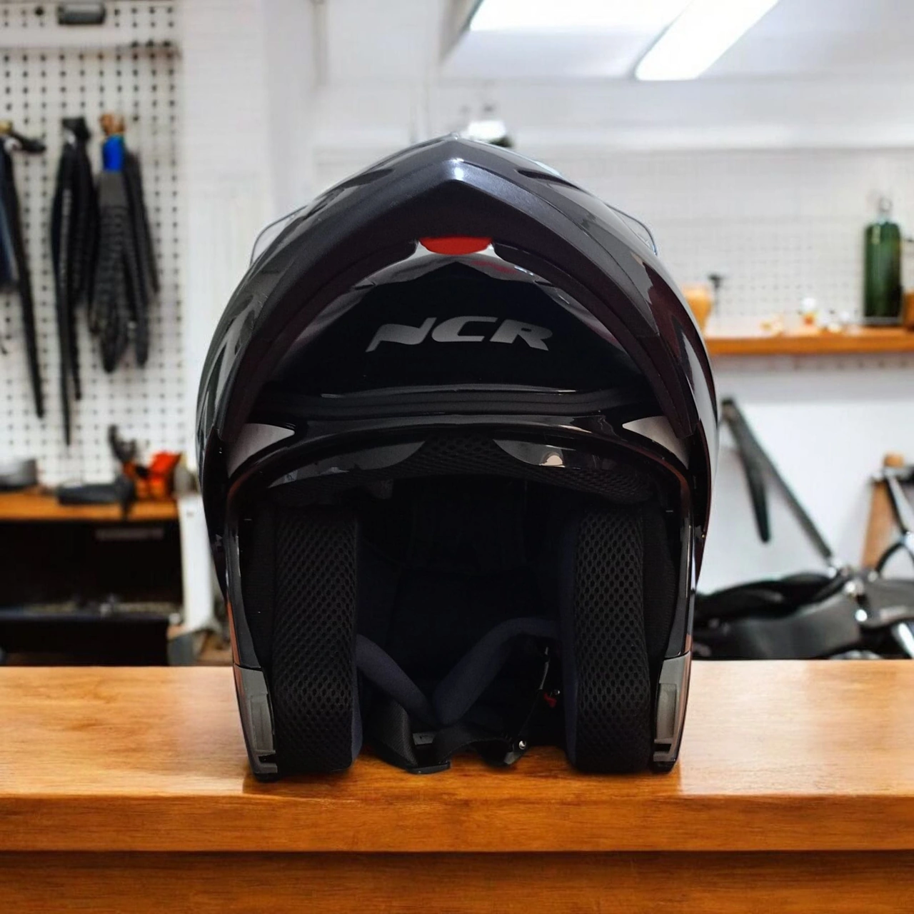 Ncr-158 Çene Açılır Gözlüklü E-ce Belgeli Kask Siyah