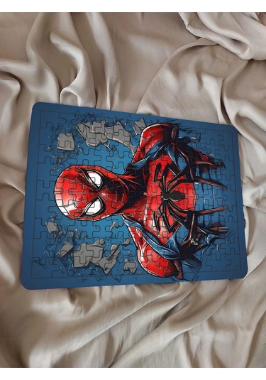 Çocuk Puzzle Ahşap Örümcek Adam 4 108 Parça Mobilya