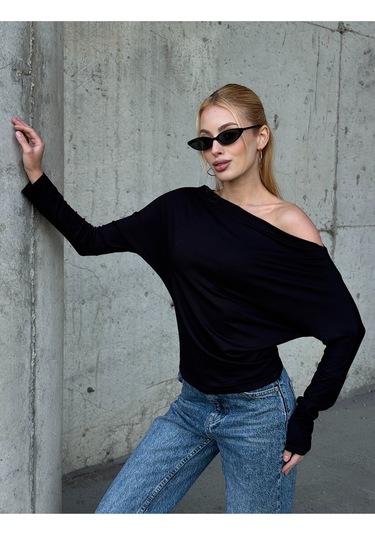 Kadın Kayık Yaka Full Esnek Asimetrik Kesim Comfort Spor Şık Tasarım Yumoş Bluz Siyah