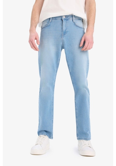 DeFacto Sergio Regular Fit Normal Kalıp Normal Bel Boru Paça Jean Pantolon E2734AX25SPNM39 DeFacto Sergio Regular Fit Normal Kalıp Normal Bel Boru Paça Jean Pantolon E2734AX25SPNM39